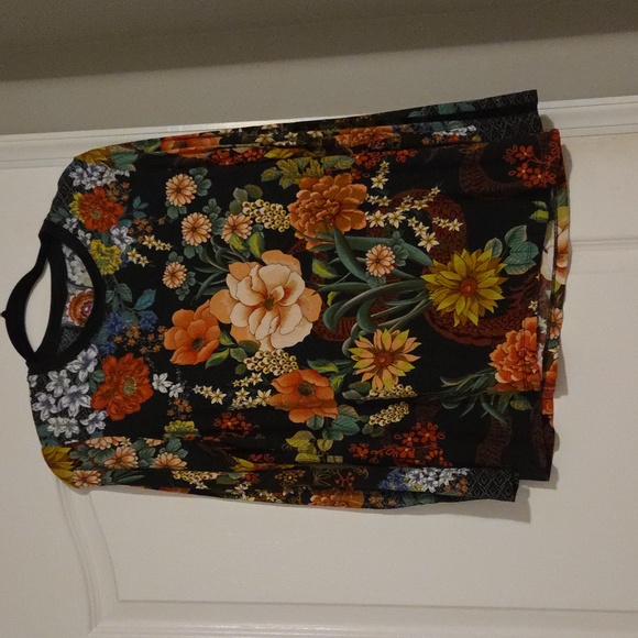 Johnny Was Floral Full Sleeve Top - Picture 1 of 8